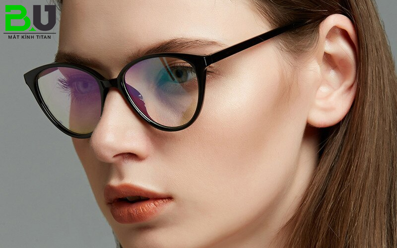 bang-gia-kinh-da-trong-Linda Farrow-1908