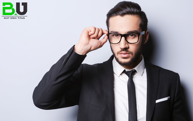 bang-gia-kinh-da-trong-New Balance-1908