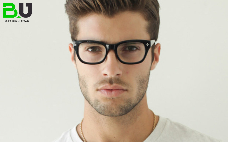 bang-gia-kinh-titan-New Balance-1108