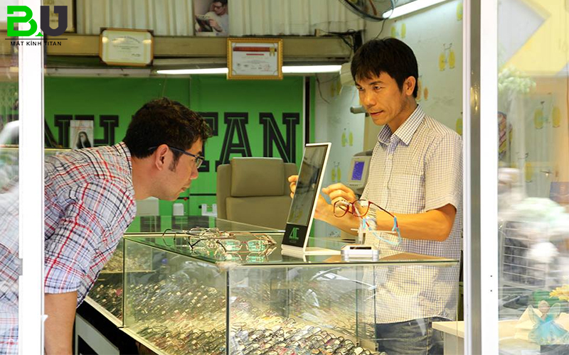 bang-gia-kinh-can-nu-Foster-Grant-1209