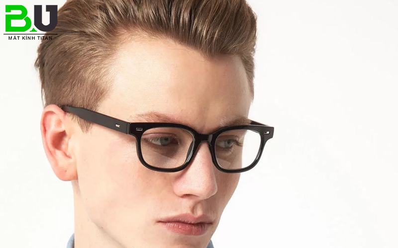 bang-gia-kinh-gong-nhua-Thom-Browne-1609