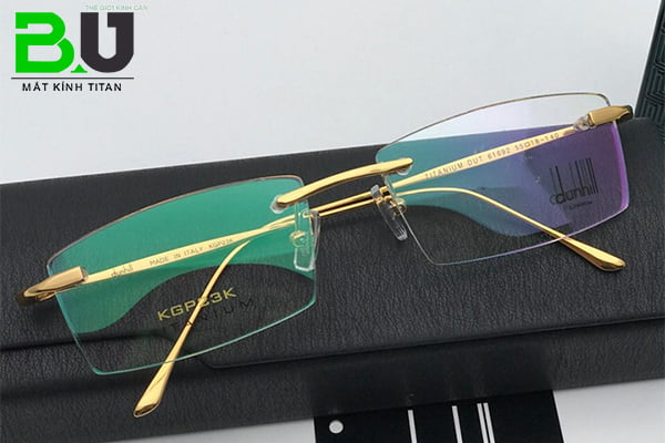 kinh-khong-co-khung-tinh-ha-giang