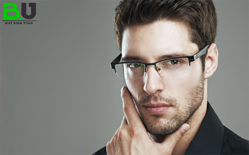 kinh-gong-nhua-tinh-son-la