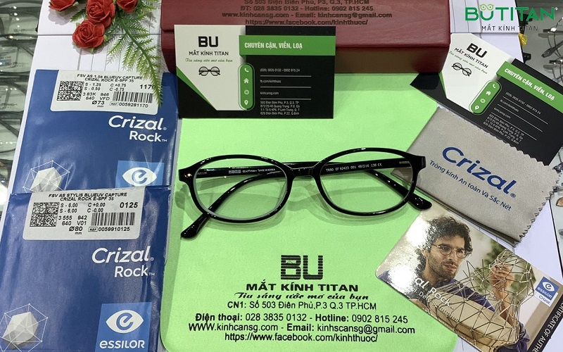 trong-kinh-chong-anh-sang-xanh-essilor